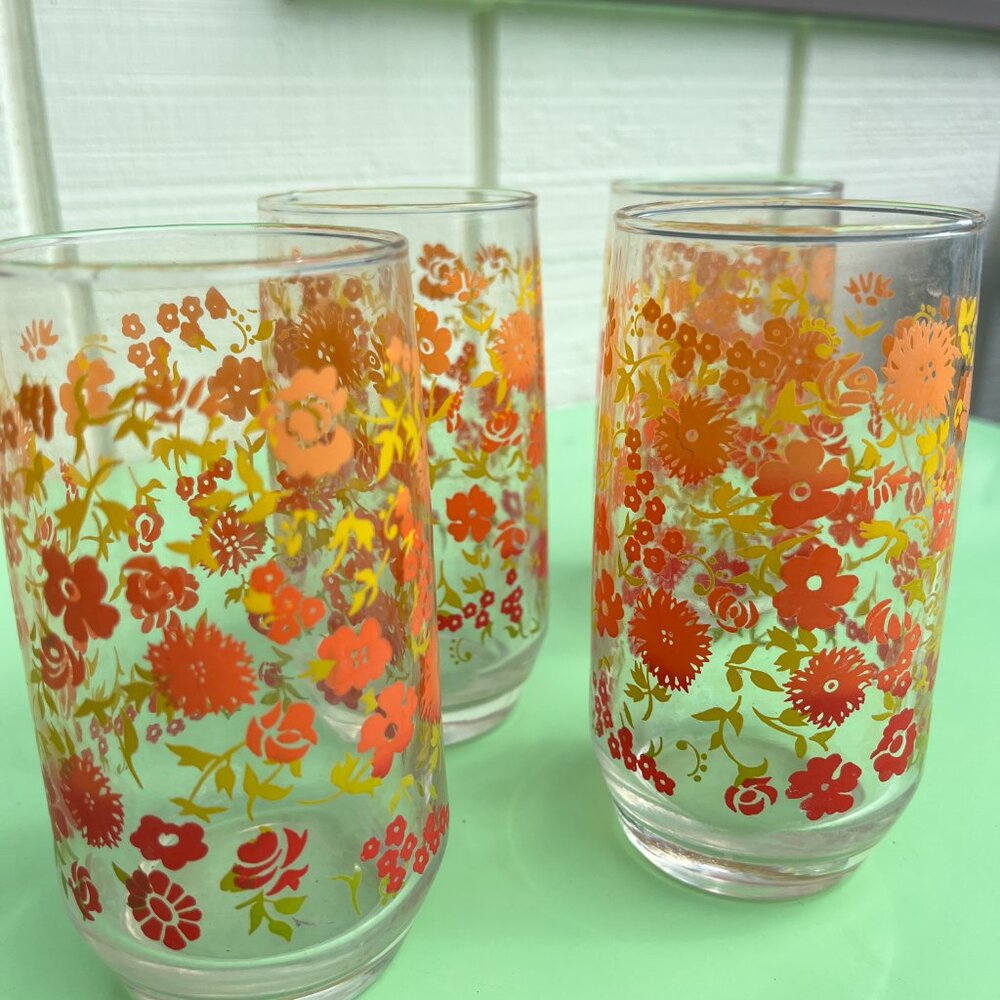 SOLD Vintage Orange & Yellow Floral Gradient Glasses – Set of 4 - Picture 3 of 7